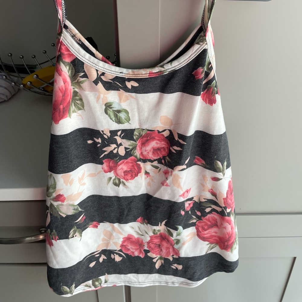 Women’s reversible floral colorblock tank top